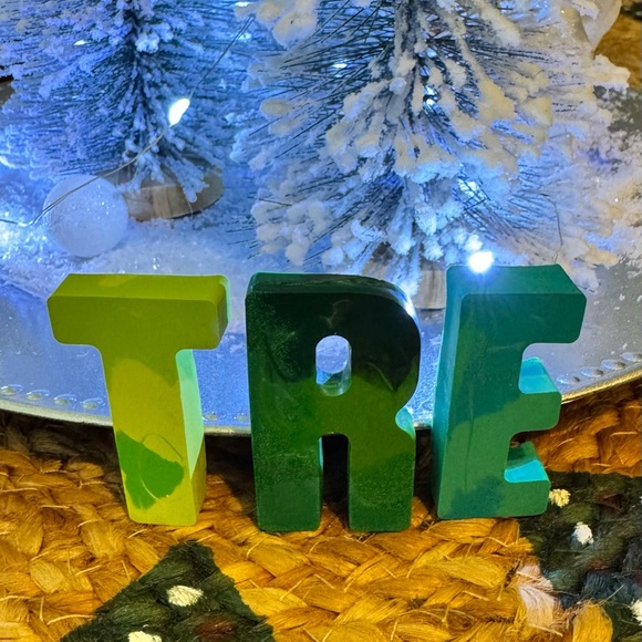 Custom Crayon Names, Personalized gifts for kids. Handcrafted. Up to 3 letters - Picture 2 of 4